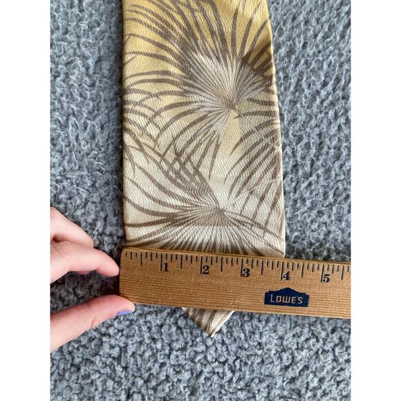 Tommy Bahama Tie Silk Hawaiian Floral Tropical Wide Yellow Gold Retro 58" x 4" - Picture 7 of 11